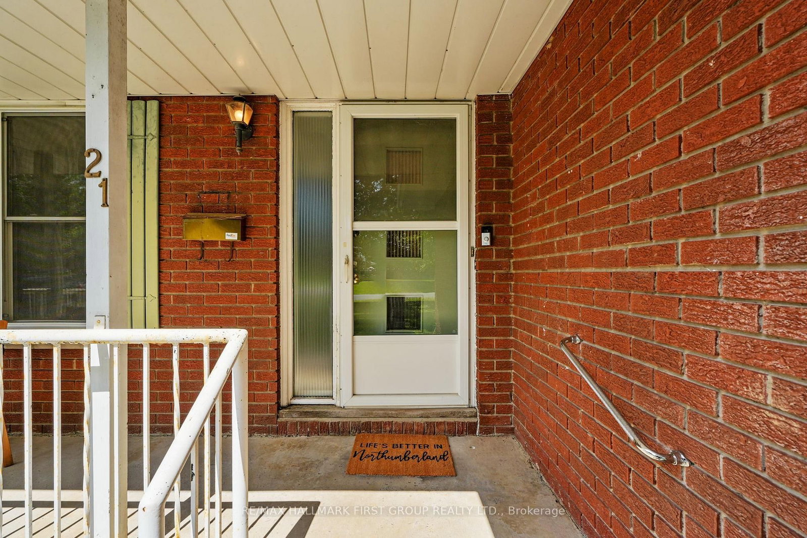 21 Gardiner Crescent • Cobourg, ON photo 5