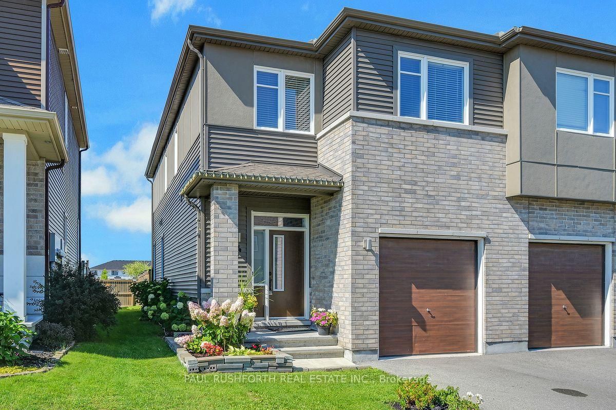 14 Riddell Street • Carleton Place, ON photo 2