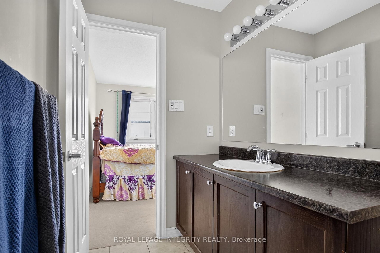 414 MEADOWHAWK Crescent • Ottawa, ON photo 18