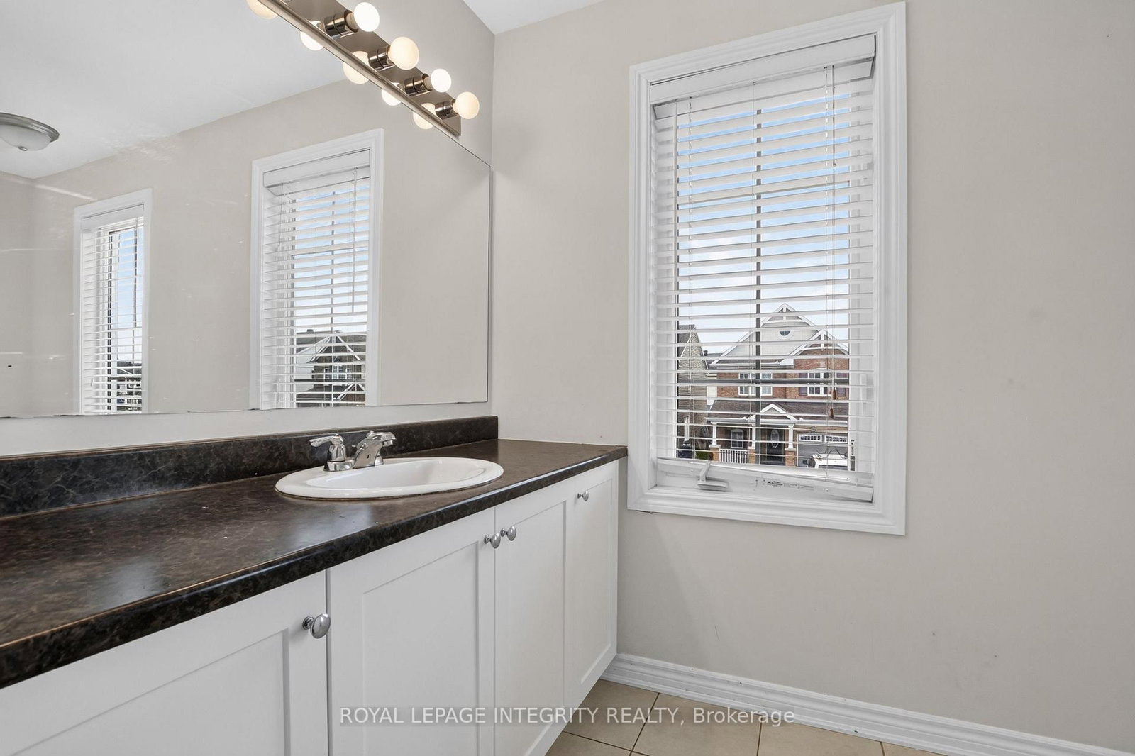 414 MEADOWHAWK Crescent • Ottawa, ON photo 23