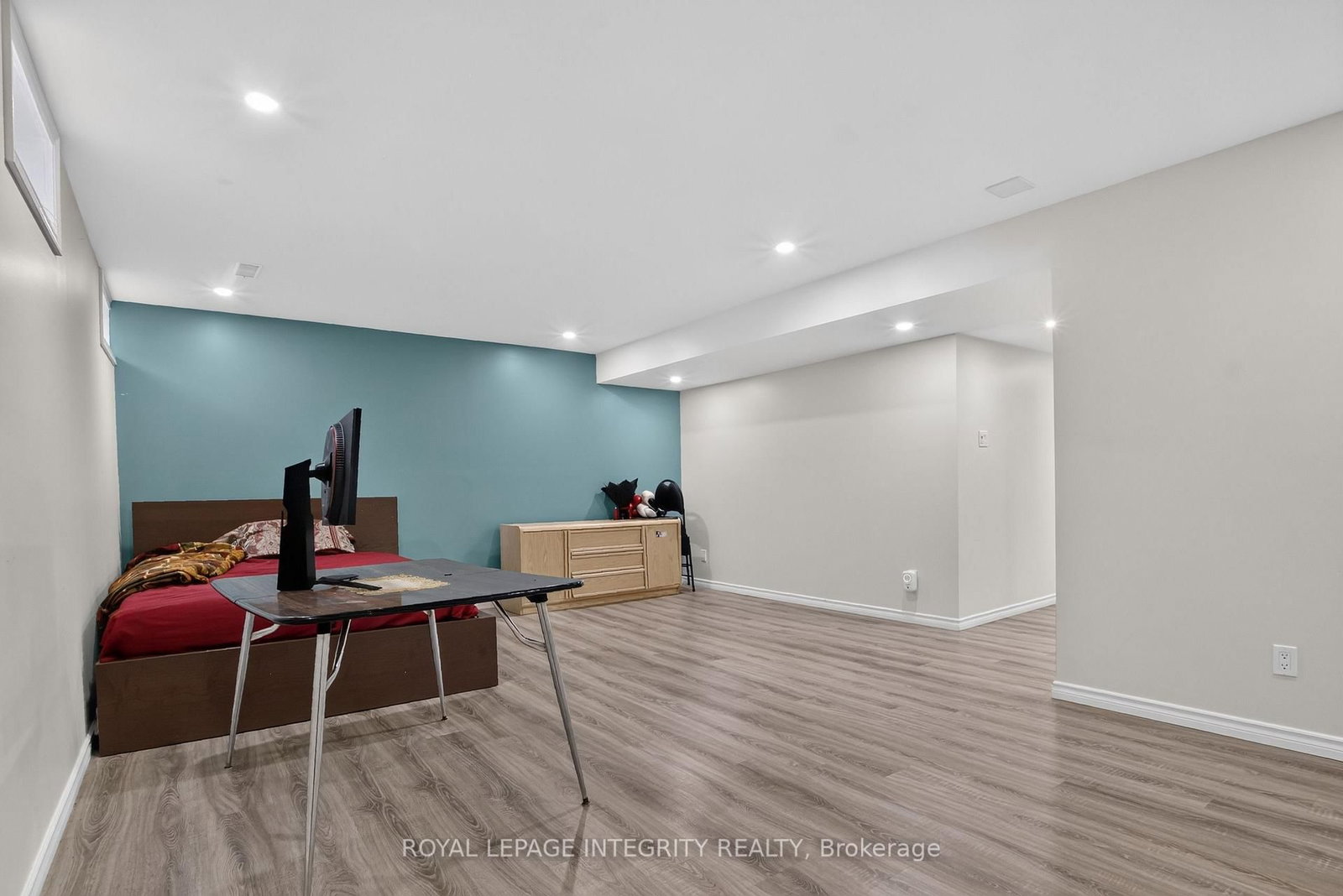 414 MEADOWHAWK Crescent • Ottawa, ON photo 27