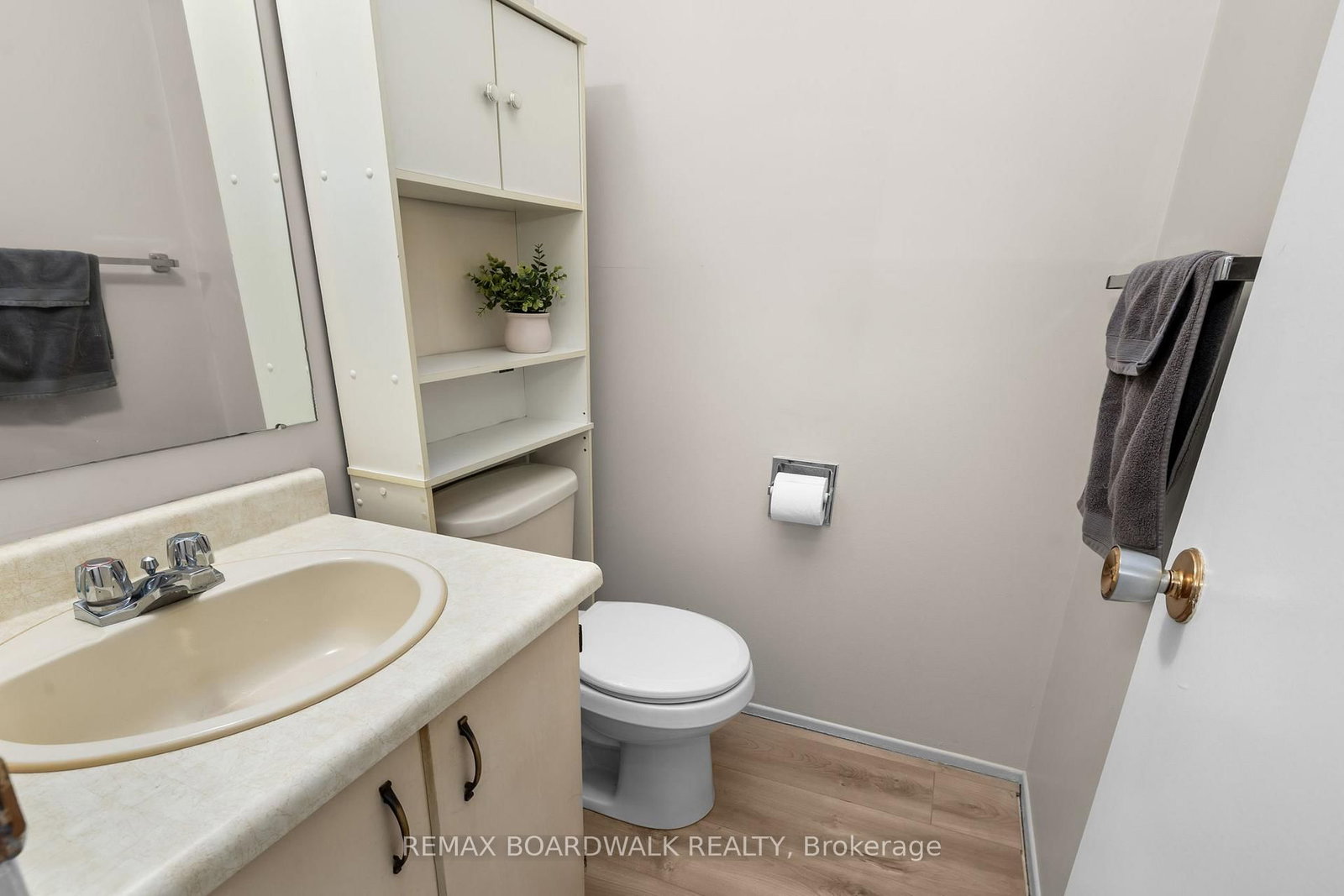 52 Baneberry Crescent • Ottawa, ON photo 15