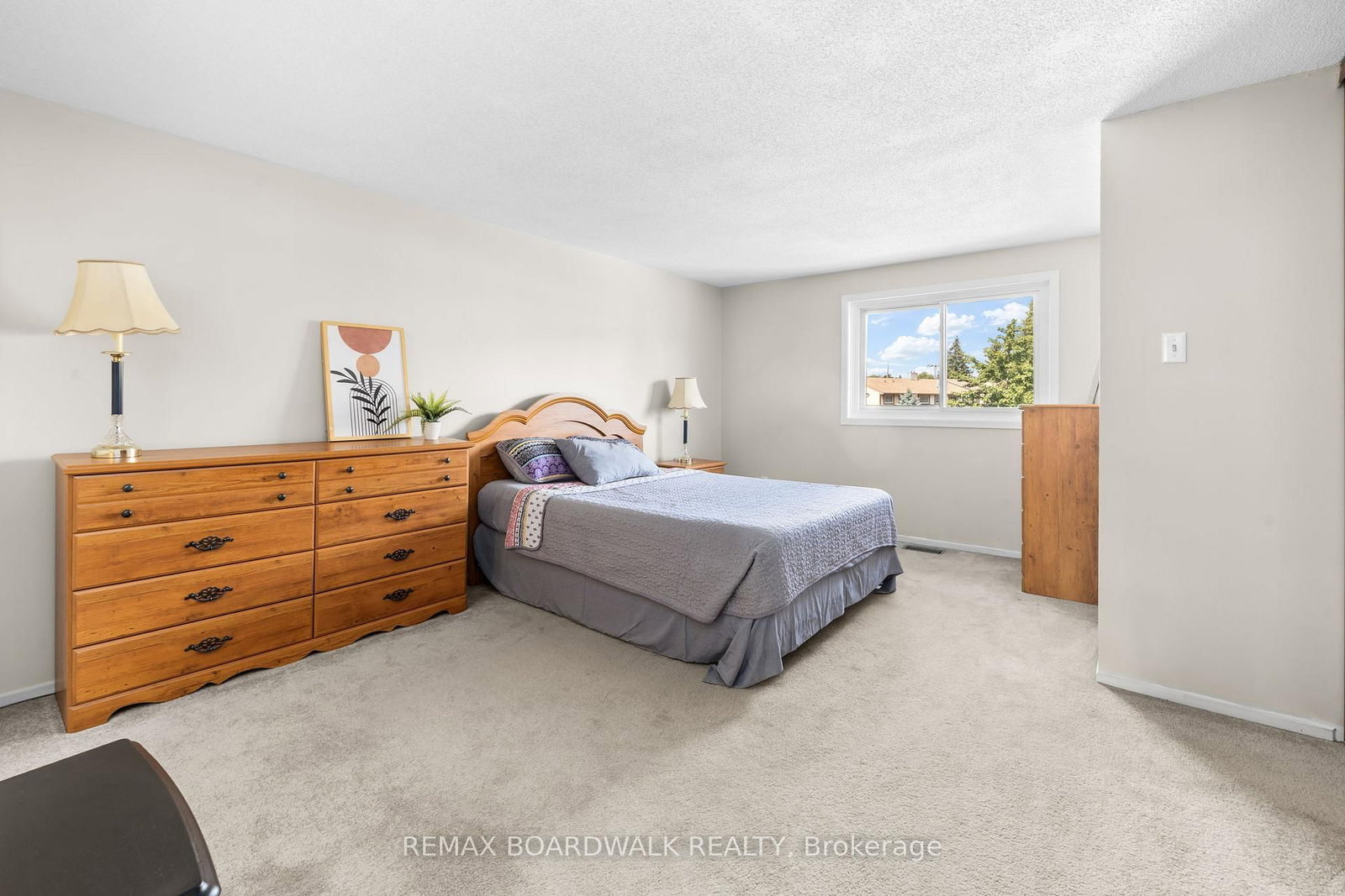 52 Baneberry Crescent • Ottawa, ON photo 17