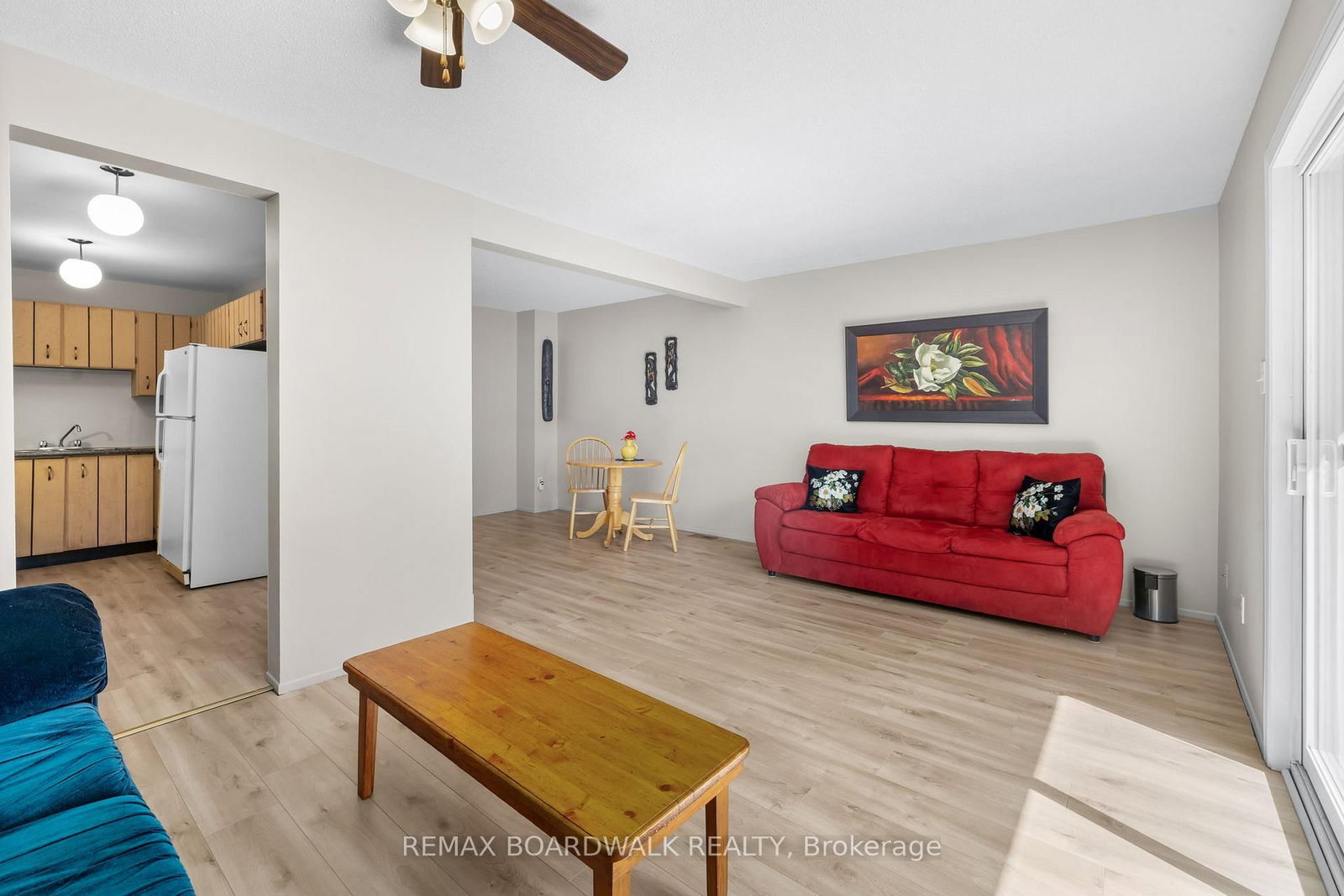 52 Baneberry Crescent • Ottawa, ON photo 8
