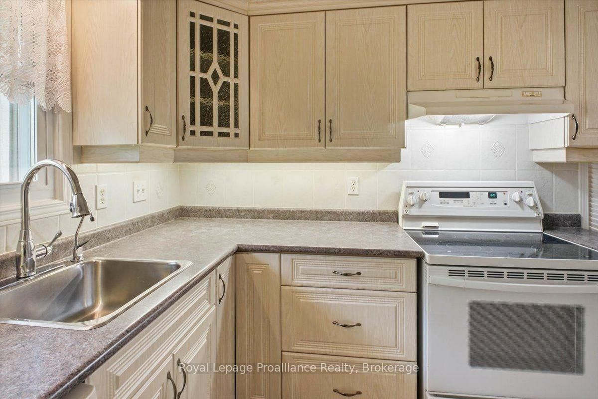 68 Riverside Parkway • Hastings, ON photo 16