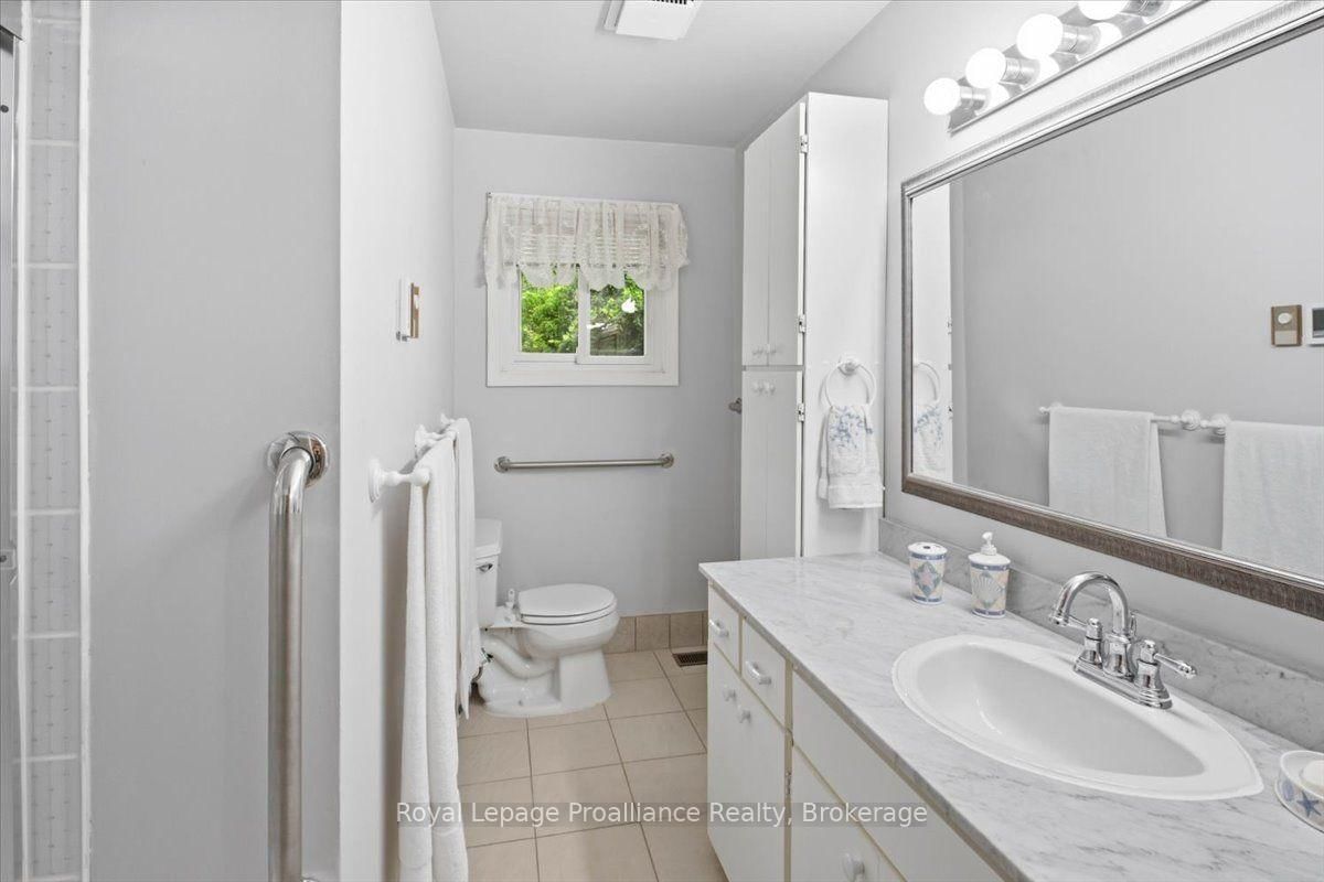 68 Riverside Parkway • Hastings, ON photo 20