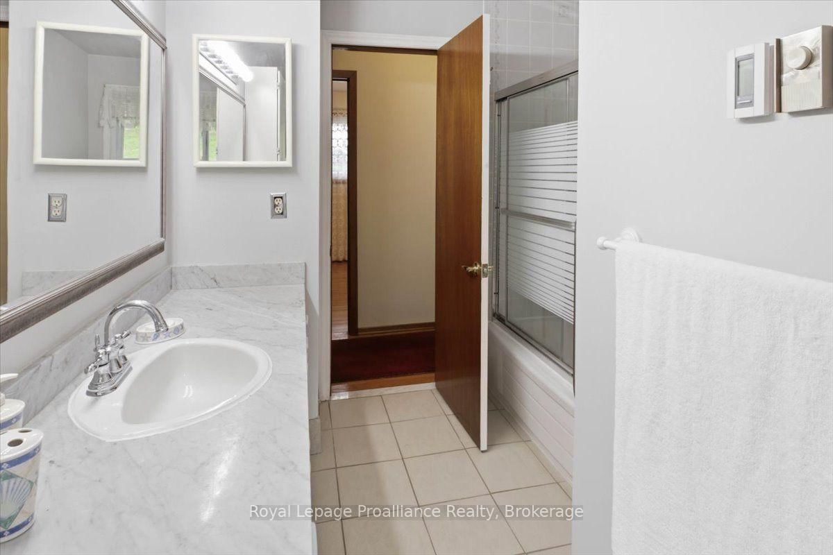 68 Riverside Parkway • Hastings, ON photo 21
