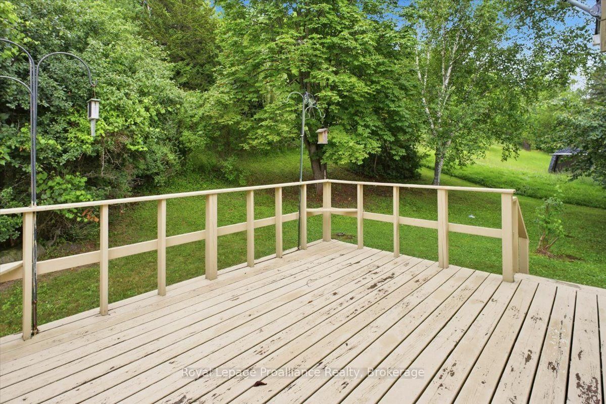 68 Riverside Parkway • Hastings, ON photo 34