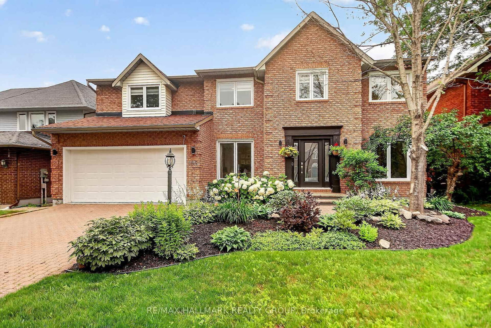 185 Knudson Drive • Kanata, ON photo 3