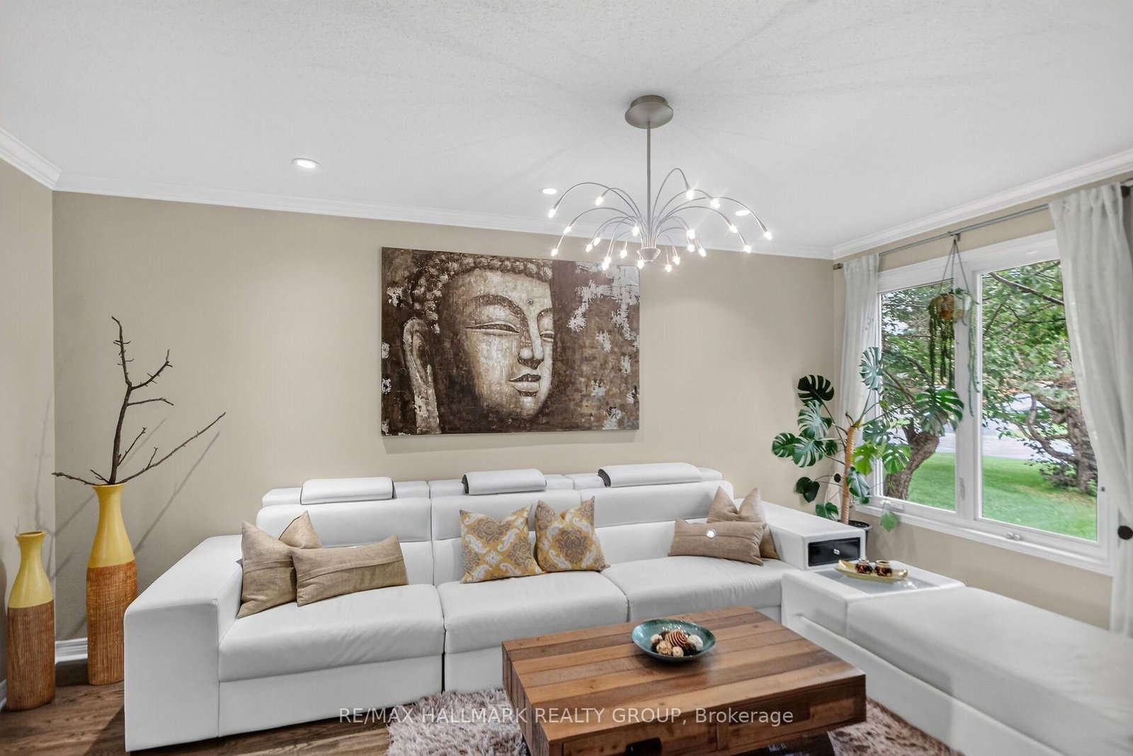 185 Knudson Drive • Kanata, ON photo 8