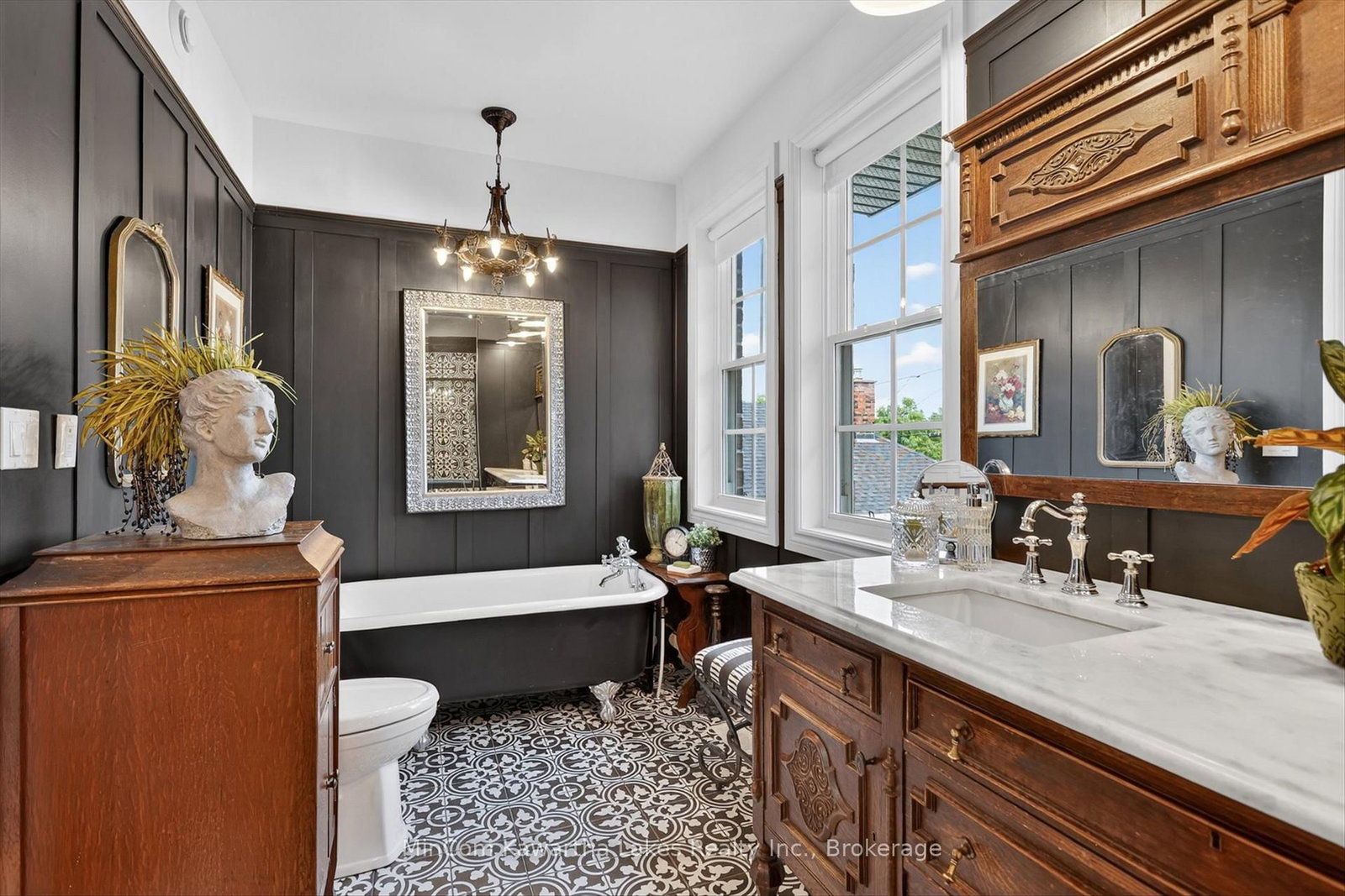 126 Maria Street • Peterborough, ON photo 32
