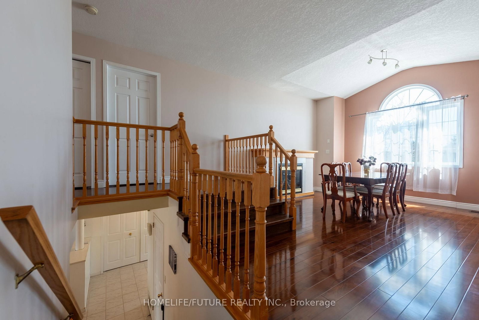 264 Holbeach Court • Waterloo, ON photo 25