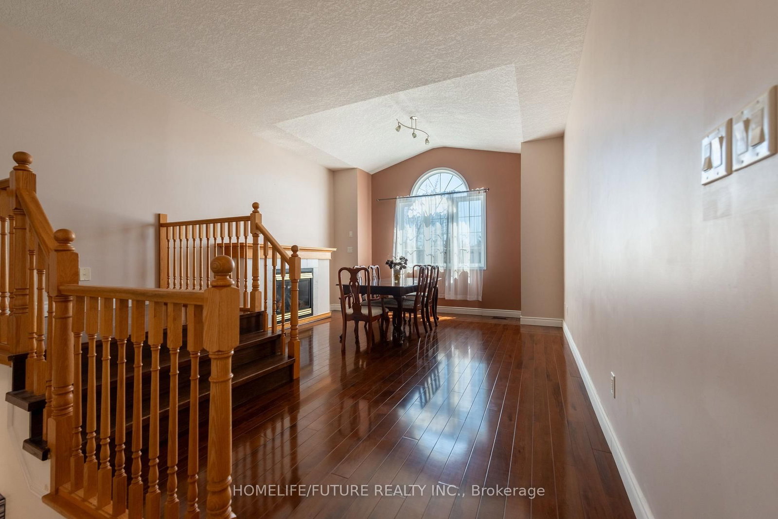 264 Holbeach Court • Waterloo, ON photo 26