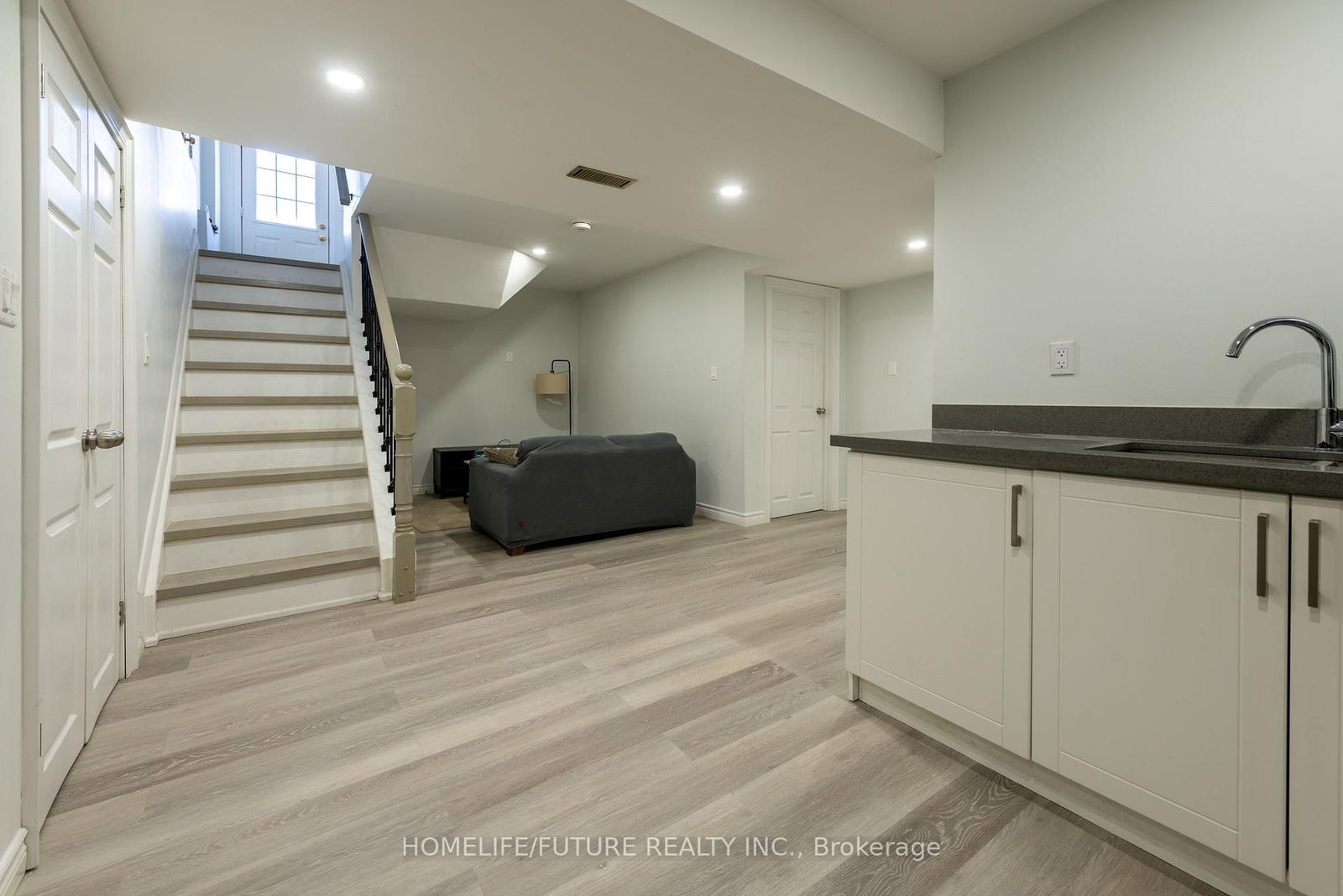 264 Holbeach Court • Waterloo, ON photo 39