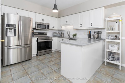 41 Valridge Drive • Hamilton, ON photo 8