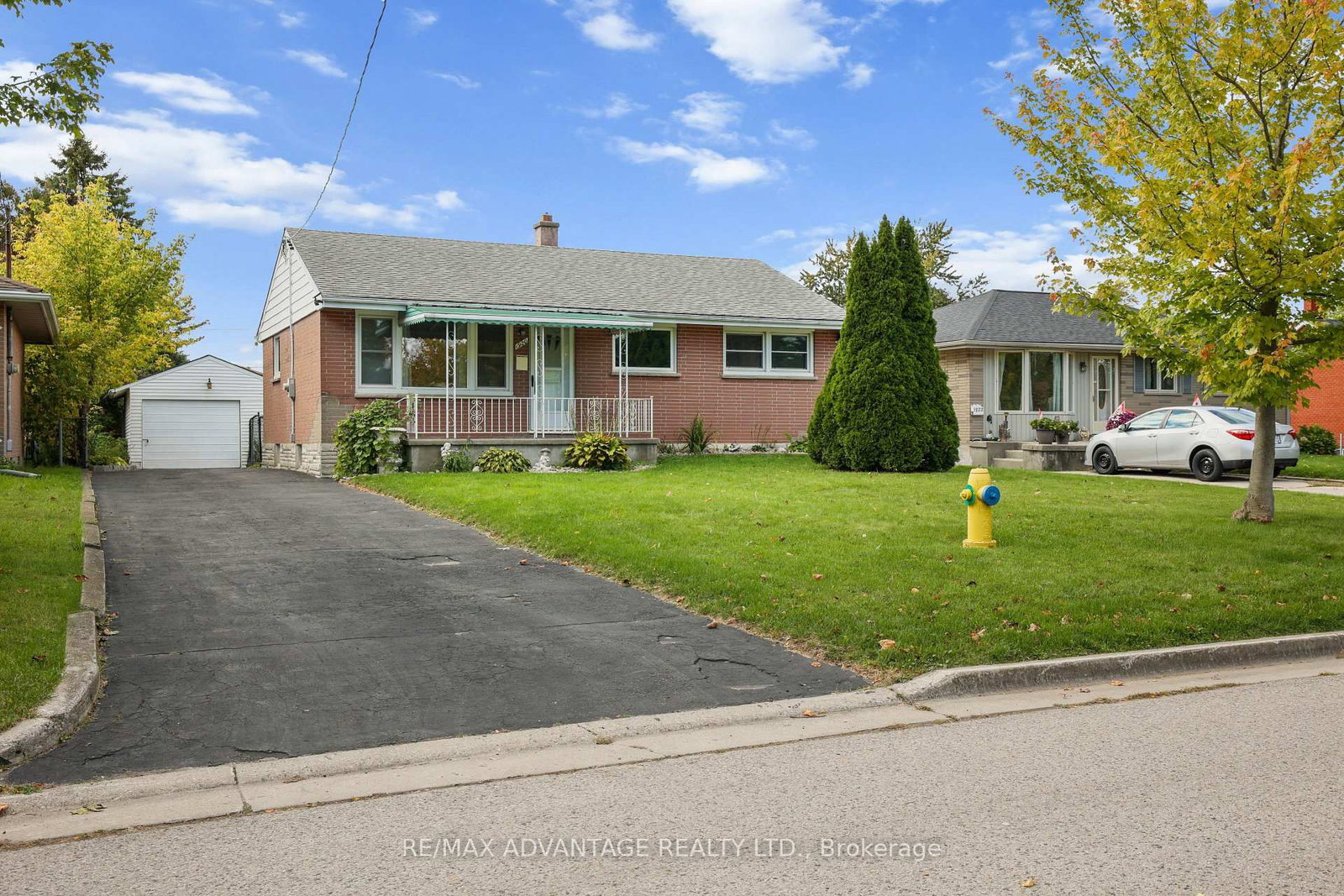 Detached House for sale at 1920 Duluth Crescent, London East, Ontario, N5V 1H7 - East I - MLS: X13691624