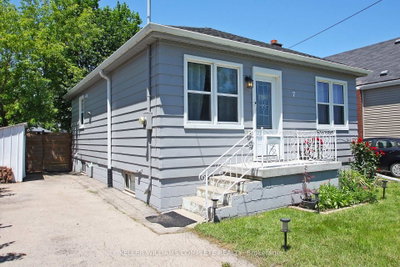 7 Lampton Place • Hamilton, ON photo 3