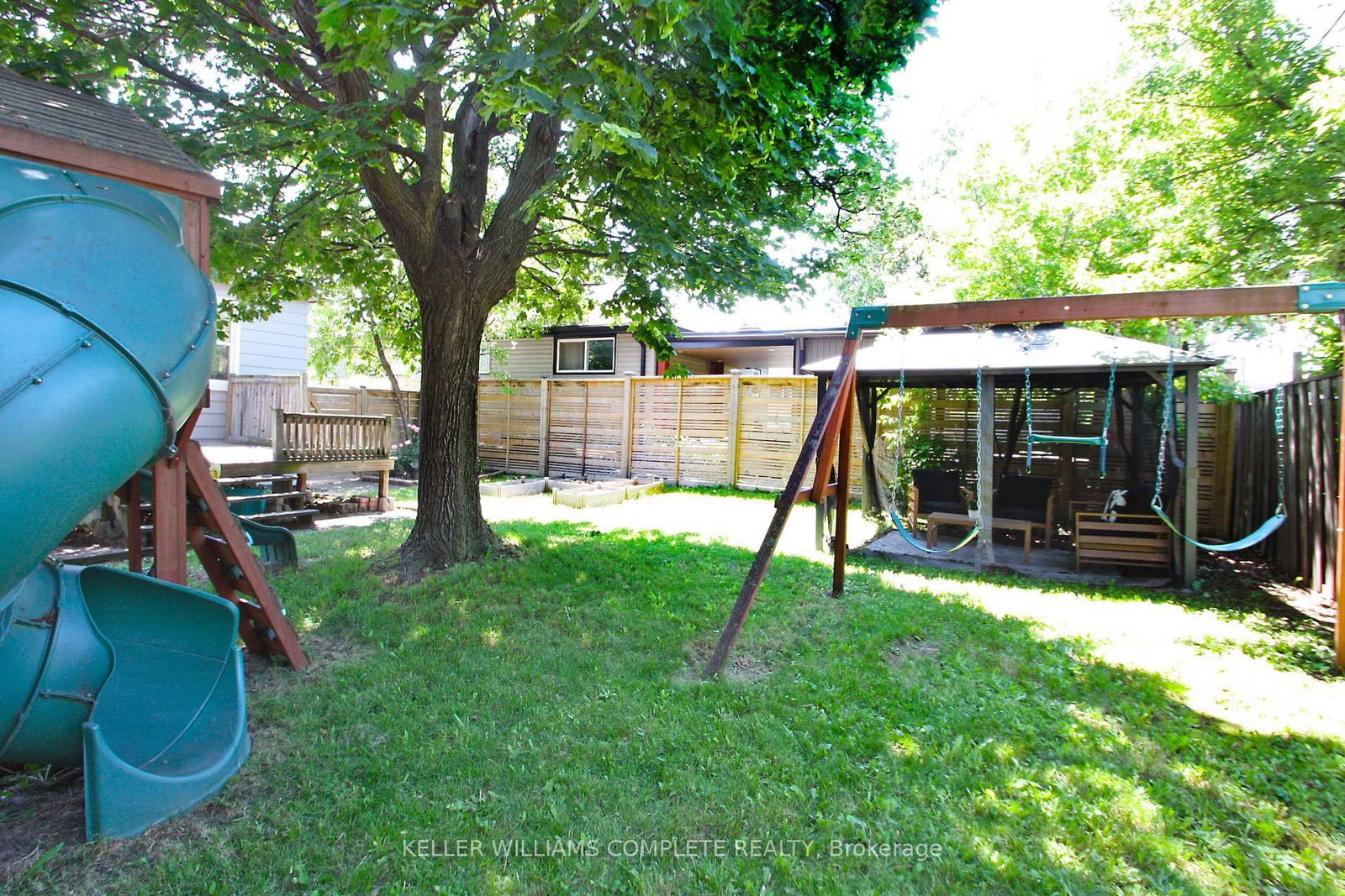 7 Lampton Place • Hamilton, ON photo 33