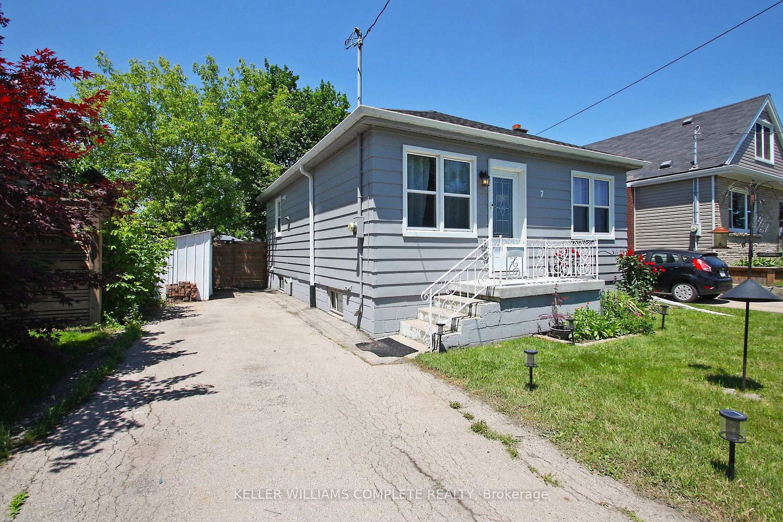 7 Lampton Place • Hamilton, ON photo 4