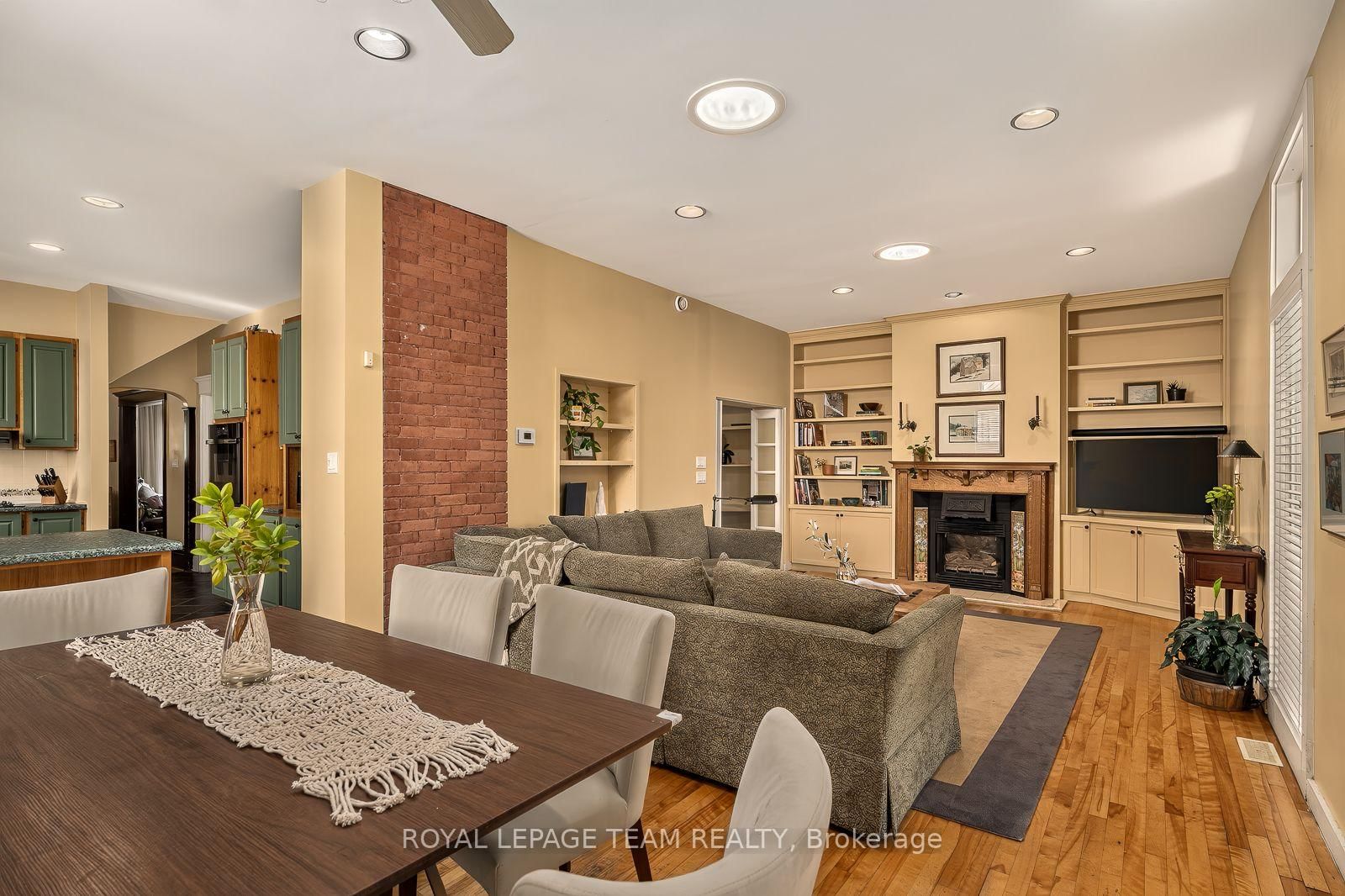 139 Fourth Avenue • Ottawa, ON photo 10