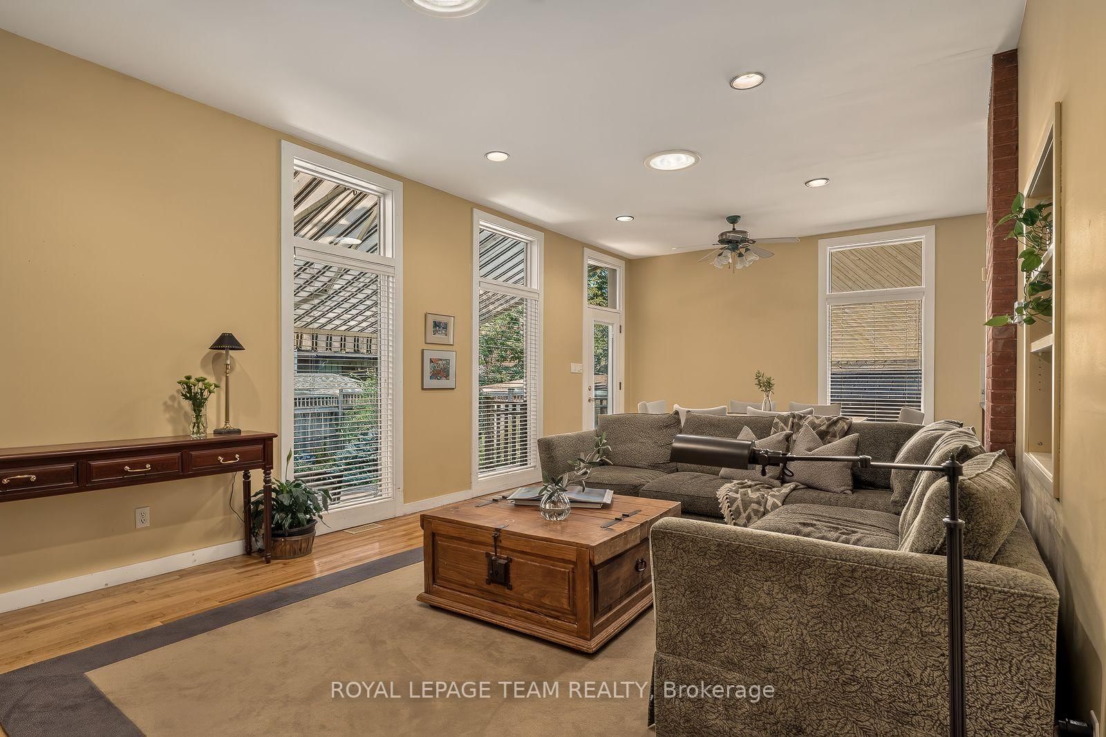139 Fourth Avenue • Ottawa, ON photo 11
