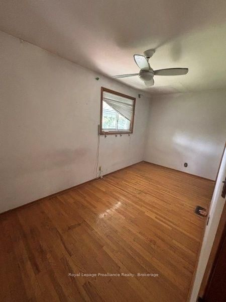 112 Sidney Street • Belleville, ON photo 17