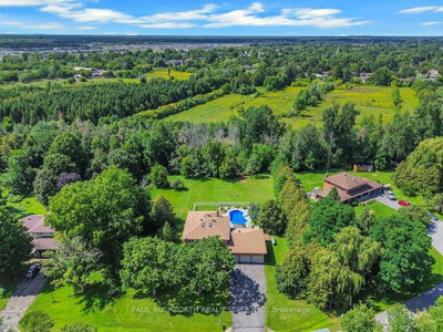 15 Longridge Court • Richmond, ON photo 3