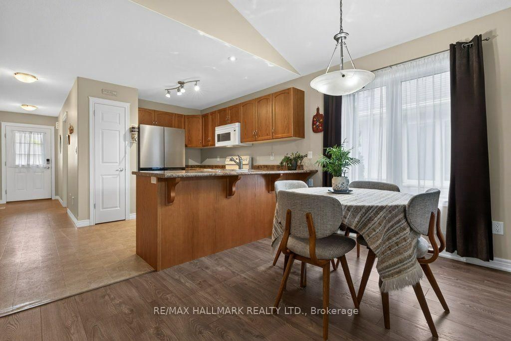 22 Jenny Crescent • #18 • West Lincoln, ON photo 12