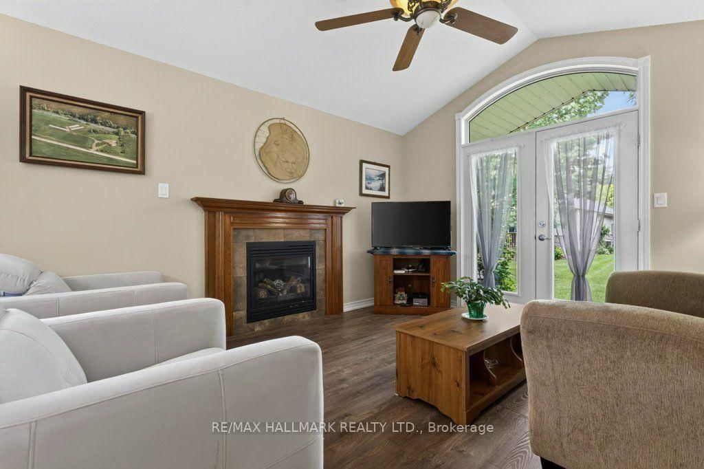 22 Jenny Crescent • #18 • West Lincoln, ON photo 13