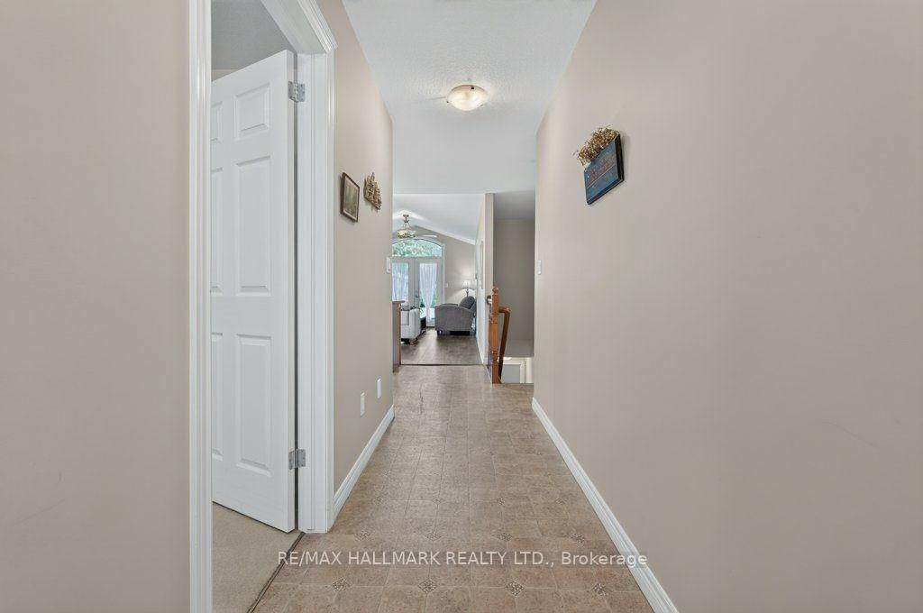 22 Jenny Crescent • #18 • West Lincoln, ON photo 4