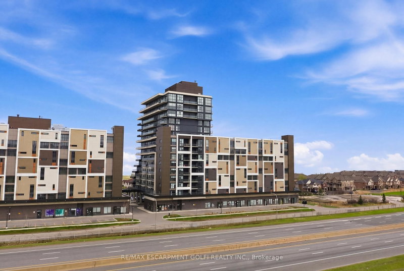 1504 - 550 NORTH SERVICE Road