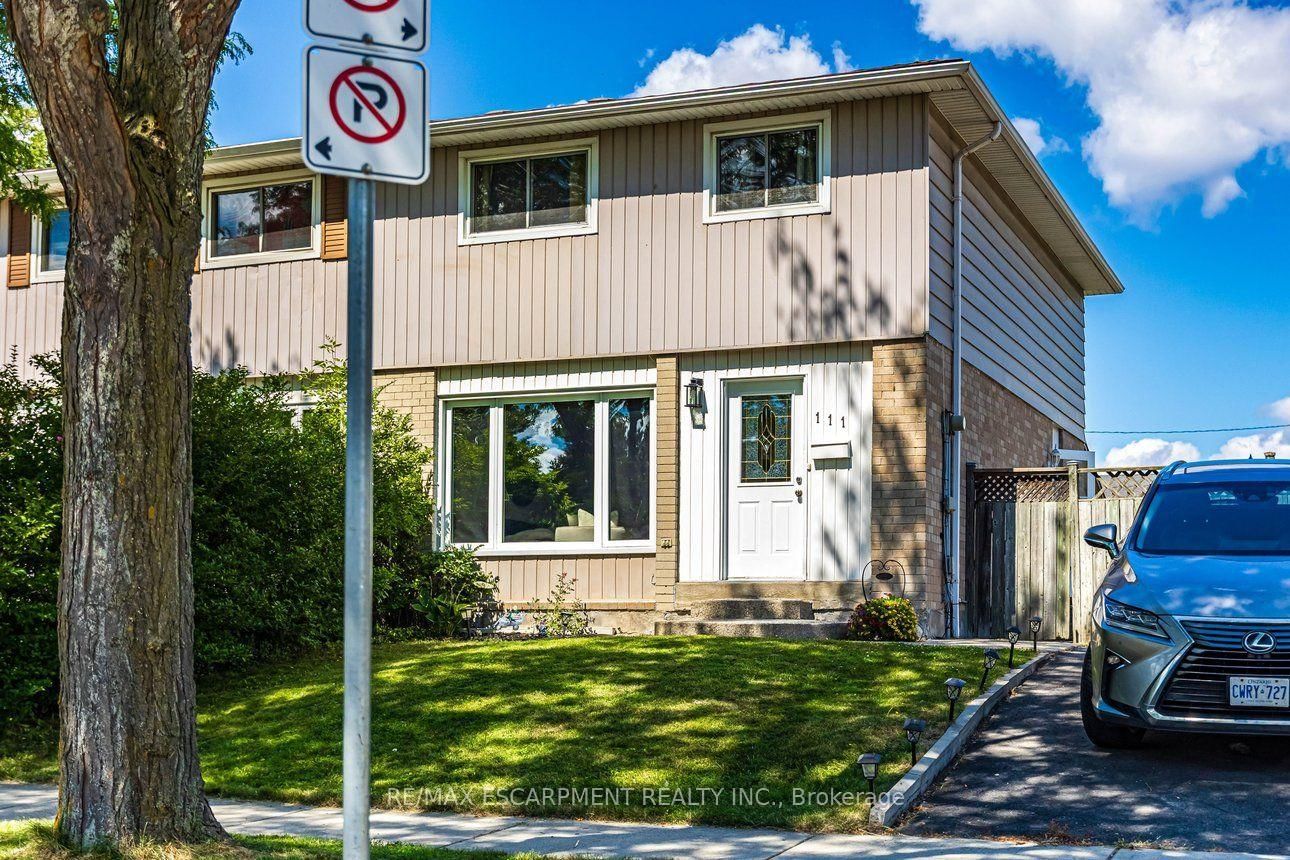 111 Larch Street • Hamilton, ON photo 1