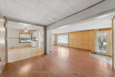 41 Victoria Street • Limoges, ON photo 9