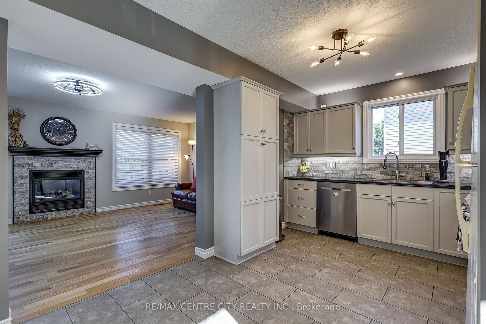 42134 Mcbain Line • Central Elgin, ON photo 9