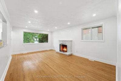 1213 ERINDALE Drive • Ottawa, ON photo 5