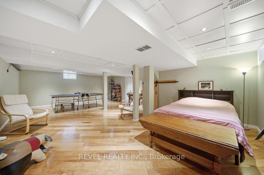 28 Lake Street • Grimsby, ON photo 36
