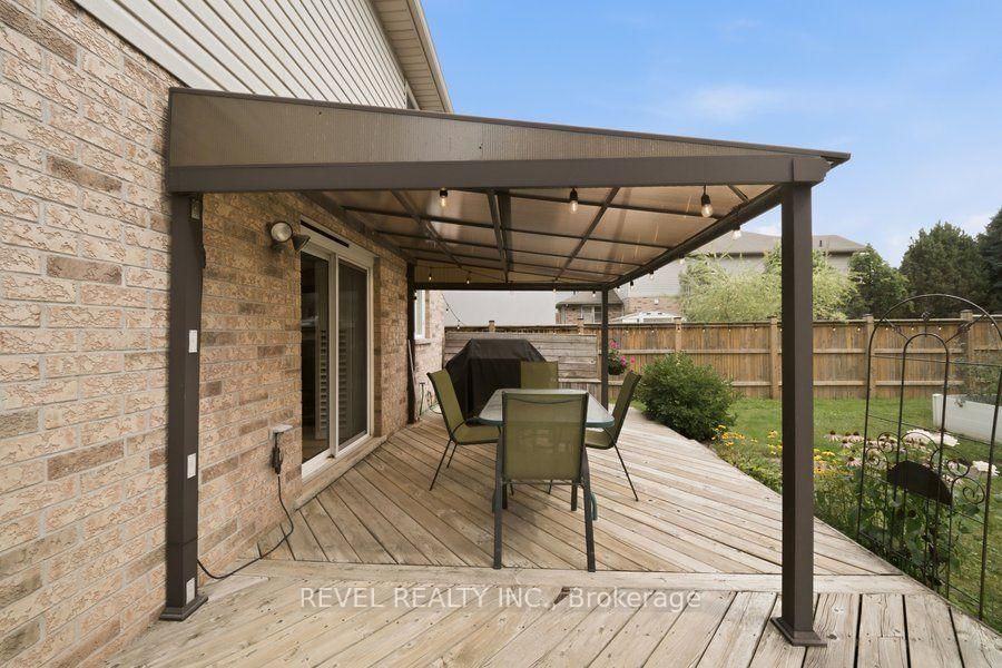 28 Lake Street • Grimsby, ON photo 42