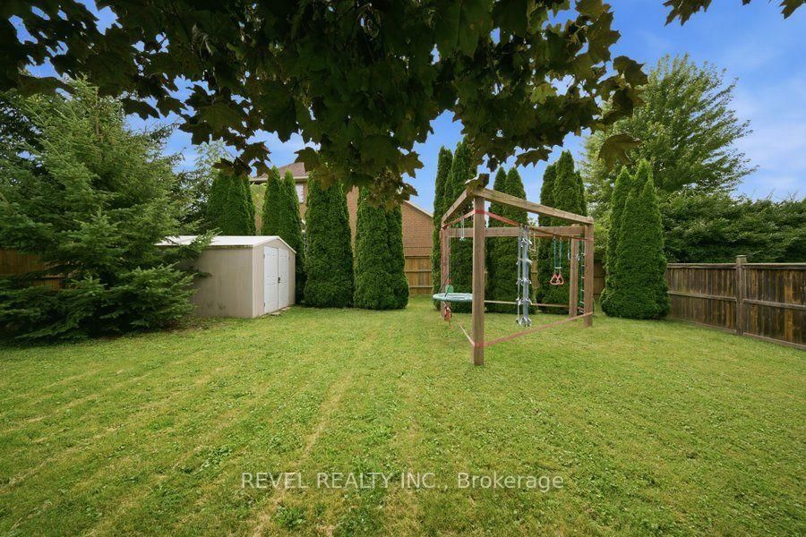 28 Lake Street • Grimsby, ON photo 46
