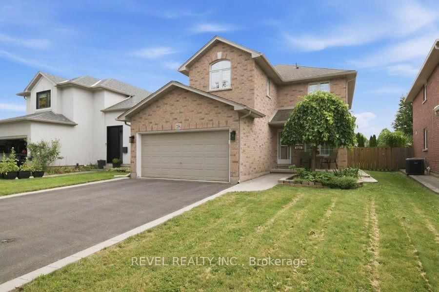 28 Lake Street • Grimsby, ON photo 8