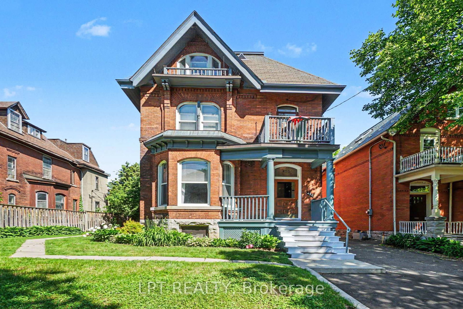475 MacLaren Street • Ottawa, ON photo 1