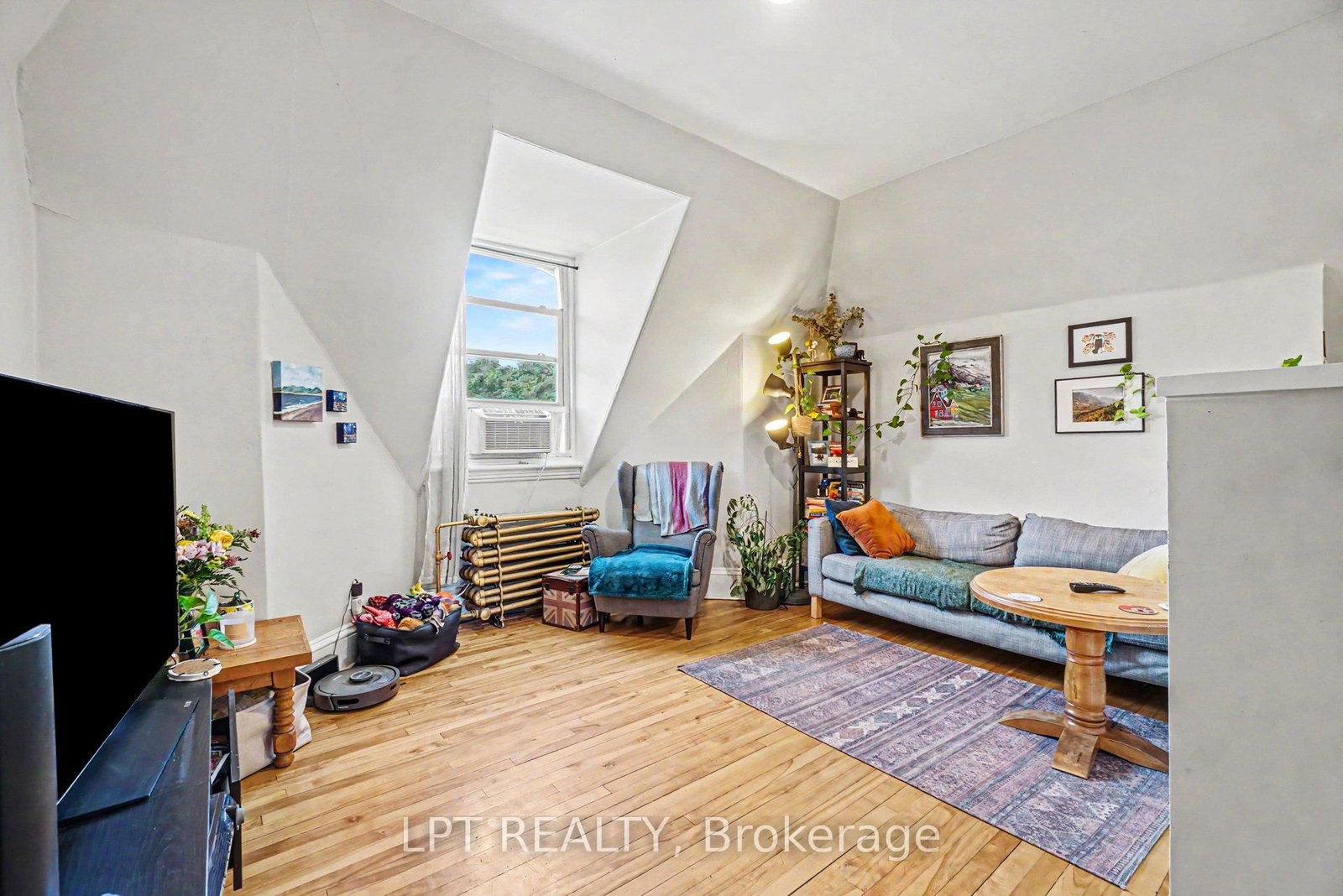 475 MacLaren Street • Ottawa, ON photo 18