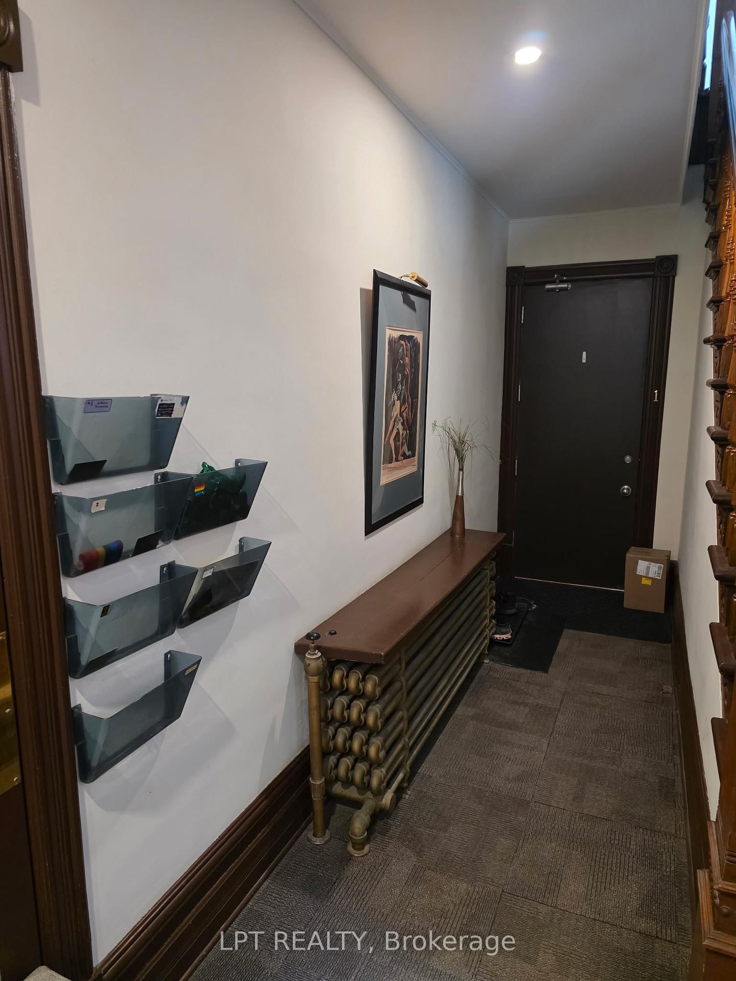 475 MacLaren Street • Ottawa, ON photo 32