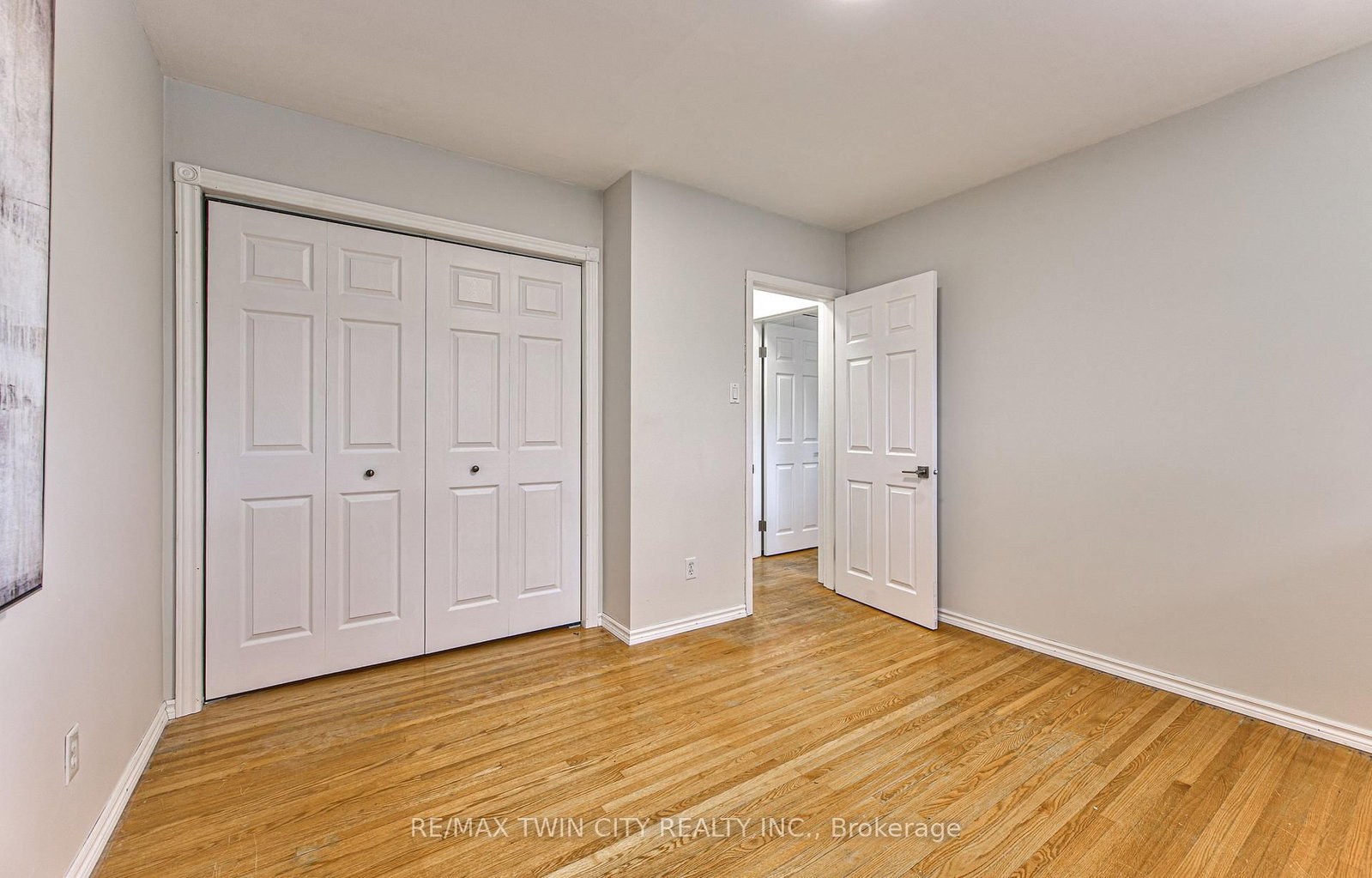 104 Springbank Crescent • Waterloo, ON photo 17