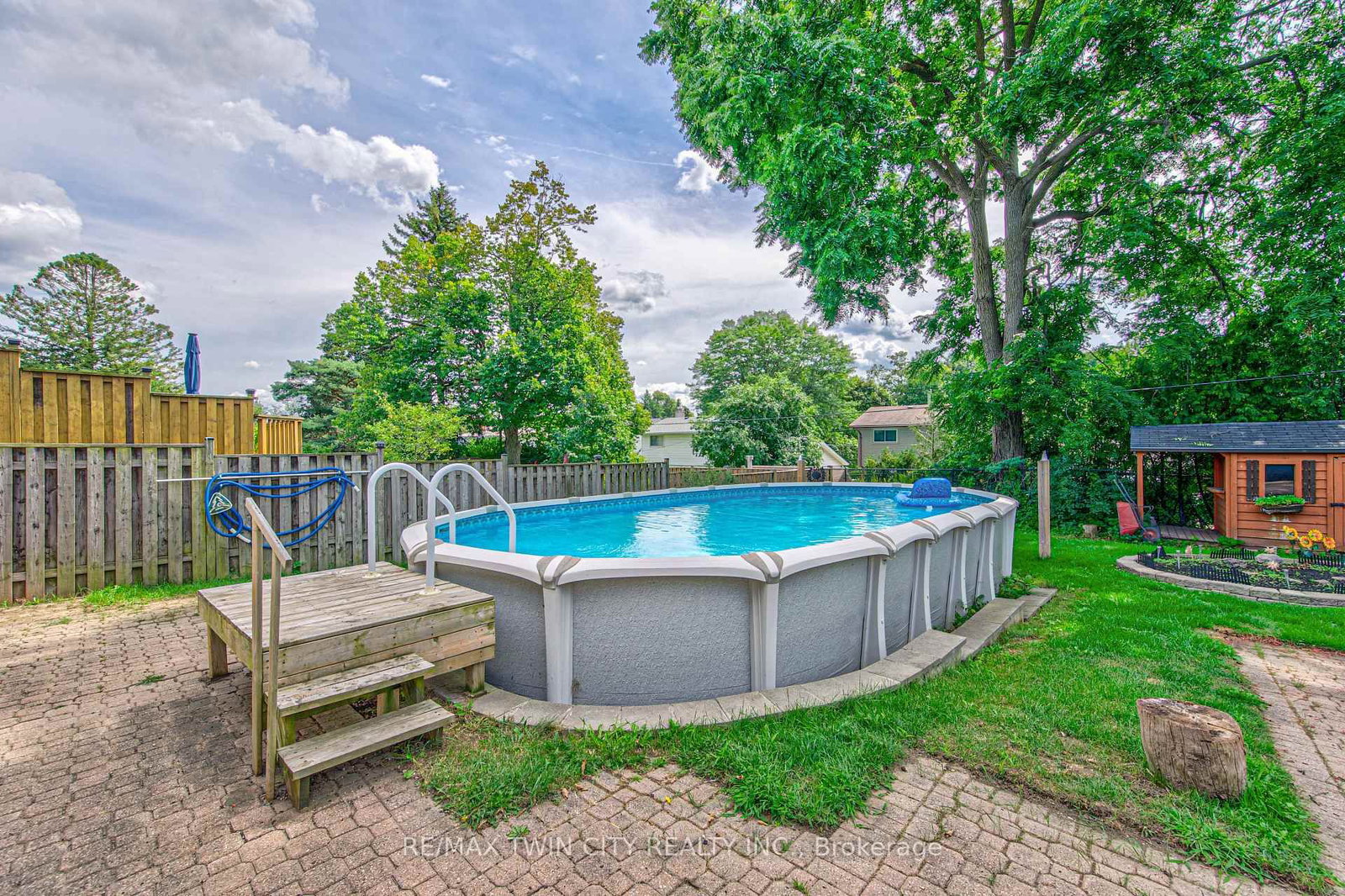 104 Springbank Crescent • Waterloo, ON photo 29