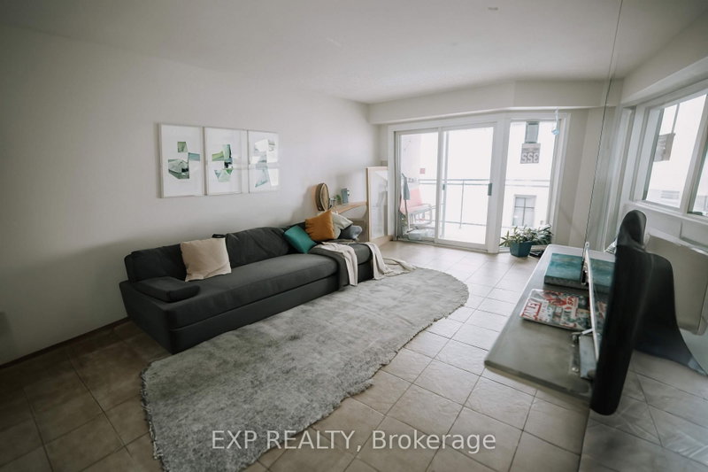 1207 - 858 Commissioners Road E