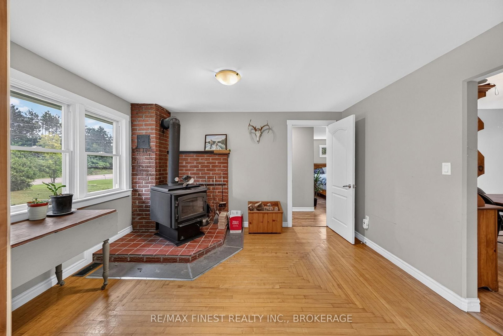 6213 Perth Road • Perth Road, ON photo 15
