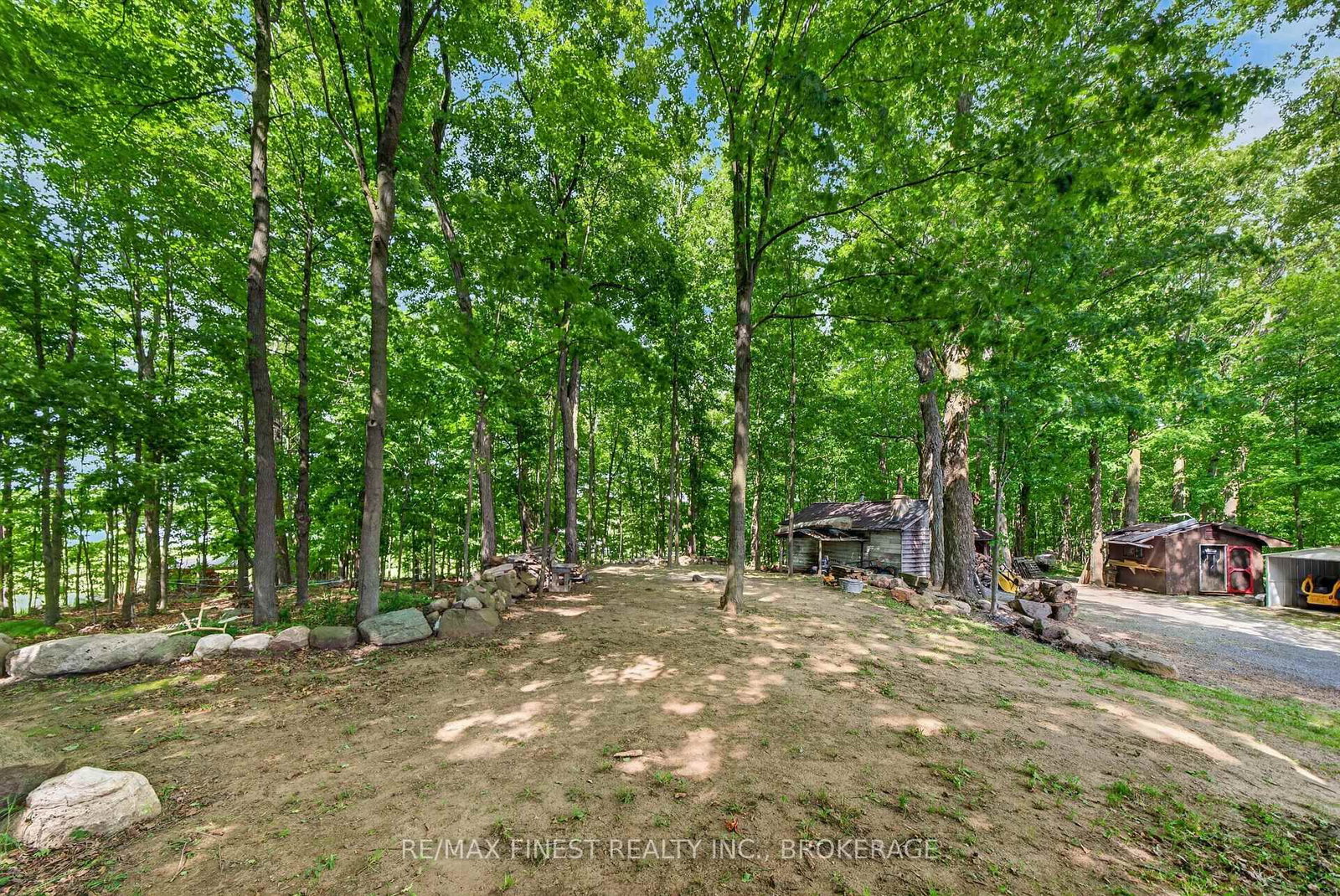 6213 Perth Road • Perth Road, ON photo 33