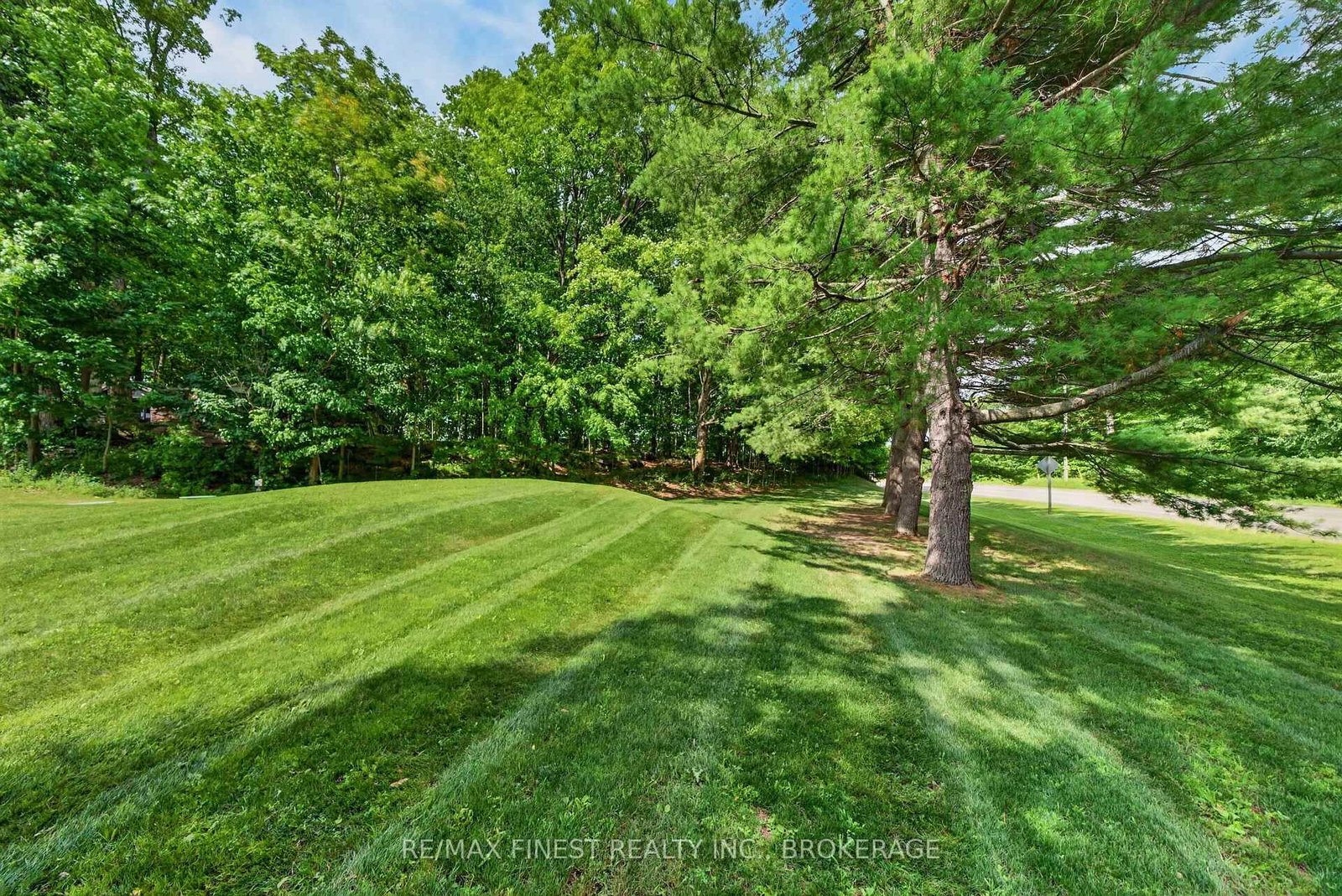 6213 Perth Road • Perth Road, ON photo 36