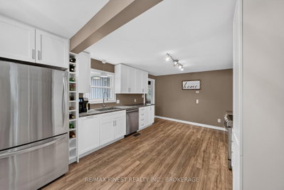 6213 Perth Road • Perth Road, ON photo 5