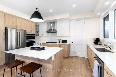 160 SPRINGSIDE Crescent • Blue Mountains, ON photo 9